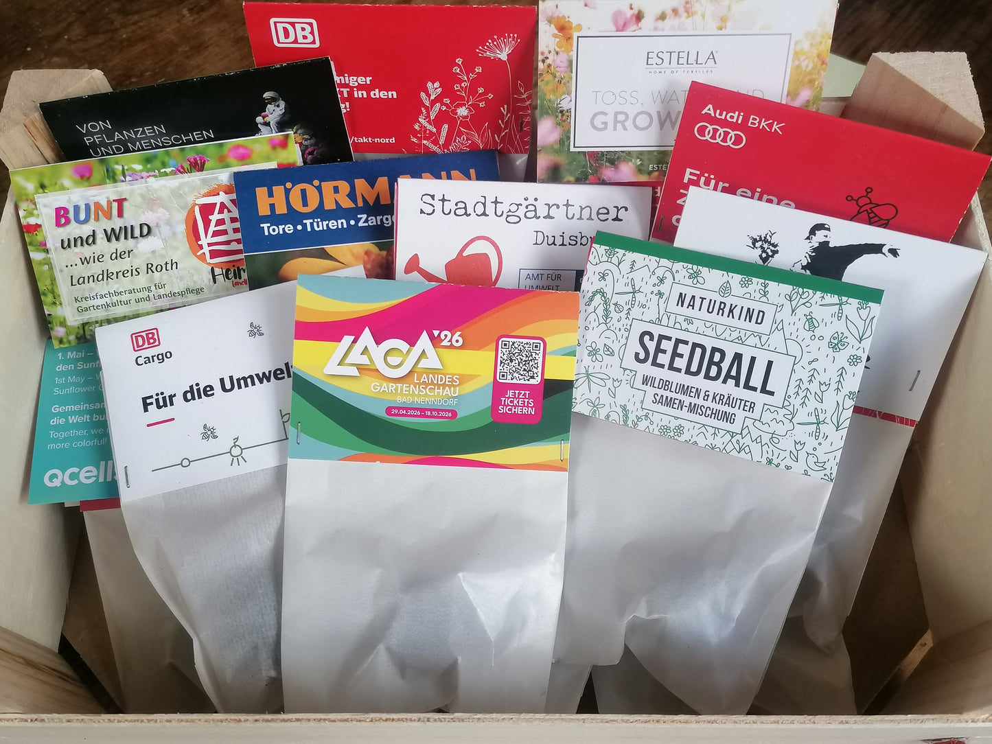Seedballs als nachhaltiges Werbegeschenk für Firmenkunden