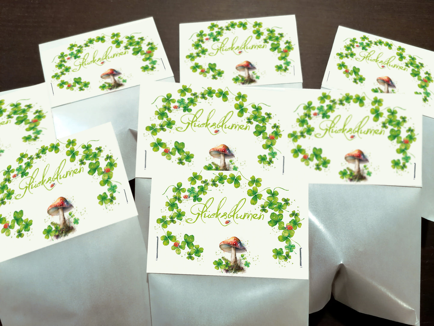 Glücksblumen. Seedballs als Glücksbringer