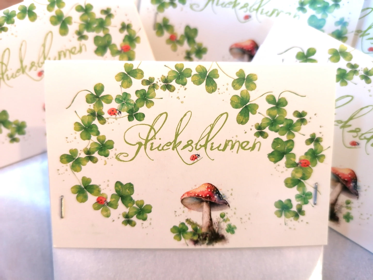 Glücksblumen. Seedballs als Glücksbringer