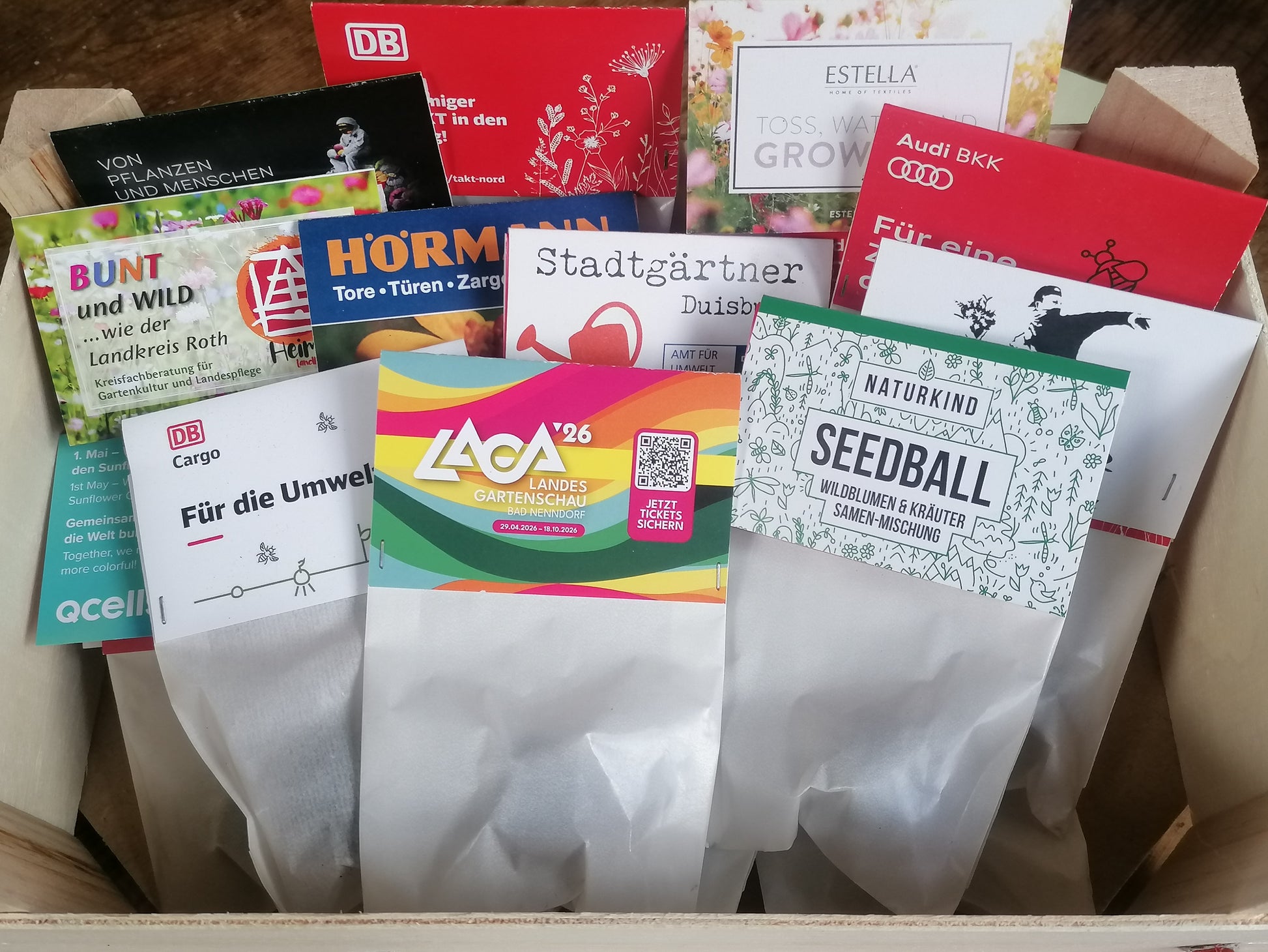 Seedballs als nachhaltiges Werbegeschenk für Firmenkunden
